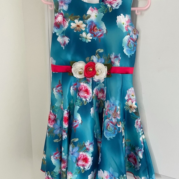 Toddler dresses - Picture 3 of 4